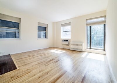 E 12TH ST & 3RD AVENUE 1BR/1BT UNION SQ  $5450